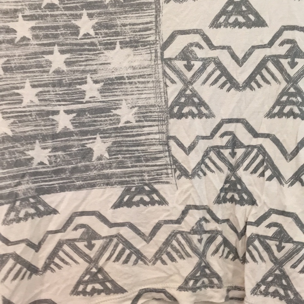 Patterned flowy shirt - Picture 2 of 3